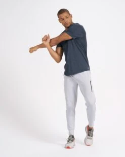 Sunday Performance Jogger | Platinum Heather -Vuori Clothing Store V416HPT 5