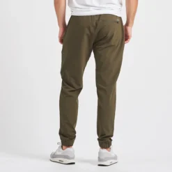 Transit Jogger | Evergreen -Vuori Clothing Store V417EVG 3 update
