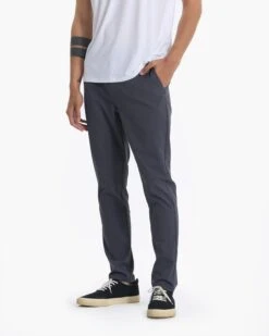 Cascade Tech Chino Pant | Charcoal -Vuori Clothing Store V427CCL 00077