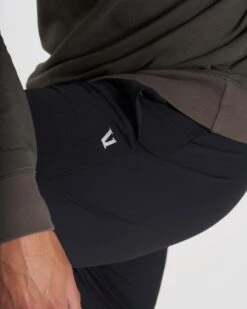 Fleet Pant | Black -Vuori Clothing Store V429BLK SP22 M ECOMM PANTS DETAIL 2303 4X5 9afccb29 0f9c 4073 a8bb 0d9b5ef4de60
