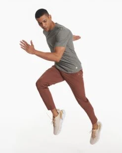 Fleet Pant | Hazelnut -Vuori Clothing Store V429HZN SP23 M ECOMM PANTS FULL 2684 1X1 95b20b6b fa47 4f30 bdb5 232001074b45