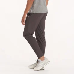 Fleet Pant | Quartz 11 Fleet Pant | Quartz -Vuori Clothing Store V429QUA 0573