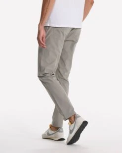 Meta Pant | Driftwood -Vuori Clothing Store V430DRF SP23 M ECOMM PANTS BOTTOM 6207 1x1 f920a208 5ad5 4511 ac5f 49bb682269d1