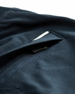 Meta Pant - 30 | Navy -Vuori Clothing Store V430NVY DETAIL bfdfe62b 7ec3 4807 b7f8 fee0648b9977