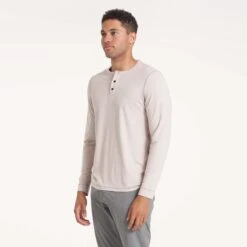 Long-Sleeve Ease Performance Henley | Oyster Heather -Vuori Clothing Store V431GLT 0788