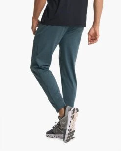 Ponto Performance Jogger | Stone Heather -Vuori Clothing Store V438HST FA22 M ECOMM BOTTOM 0201