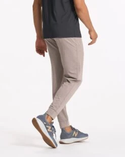 Ponto Performance Jogger | Walnut Heather -Vuori Clothing Store V438HWA SP23 M ECOMM PANTS BOTTOM 4593 1x1 45ab21ea 73b1 4222 b102 824a9ce6cd3a