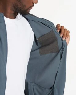 Outdoor Trainer Shell | Lake -Vuori Clothing Store V512LAK FA23 M ECOMM jackets DETAIL 5