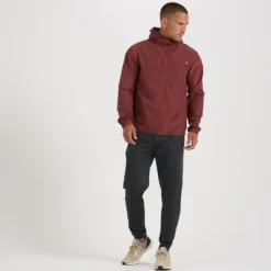 Daybreak Windbreaker | Red Clay -Vuori Clothing Store V523RCL 4 2de0d97d 7b07 4114 b58a 642841e18532