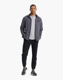 Palomar Insulated Jacket | Charcoal -Vuori Clothing Store V549CCL FA22 M ECOMM FULL 4097