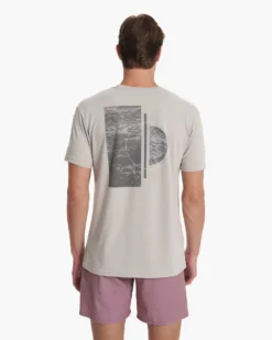 Textures Tee | Light Grey -Vuori Clothing Store V9005LTG SP23 M ECOMM PRINTABLES 0853 TOP 1x1 240e8644 dc4a 482c b019 683747b37784