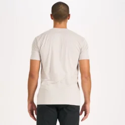 TRTS Tee | Light Grey -Vuori Clothing Store V970LTG 3 1edee250 a2cd 43af b0a7 fc4f05e1fc0e