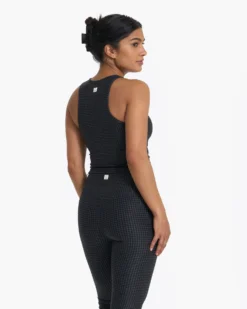 Elevation Plyo Tank | Charcoal Heather Gingham -Vuori Clothing Store VW1004HCG SP23 W ECOMM TOPS 3688 1X1 0d19b15e 66b4 4bef a5a0 cfb1b5e57cd0