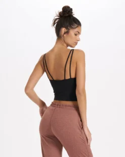 Halo Performance Crop | Black -Vuori Clothing Store VW1005BLK 3