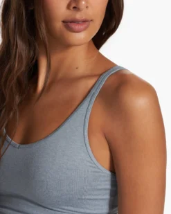 Halo Performance Crop | Flint Heather -Vuori Clothing Store VW1005HFT FA23 M ECOMM TOPS DETAIL 1