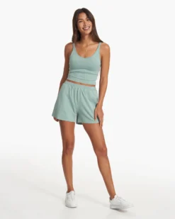 Halo Performance Crop | Celery Heather 7 Halo Performance Crop | Celery Heather -Vuori Clothing Store VW1005HLE SP23 W ECOMM TOPS TOP 1539 1x1 0d061793 a8ef 4bda 9dd4 647d8afd6acb