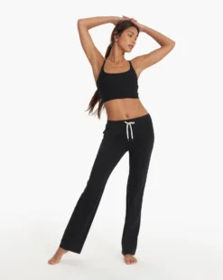 Long Line Elevation Bra | Black Heather -Vuori Clothing Store VW1008HBK SP22 W ECOMM FULL 3357