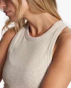 Sunrise High Neck Tank | Dune 9 Sunrise High Neck Tank | Dune -Vuori Clothing Store VW1012DUN FA23 M ECOMM TOPS DETAIL 4