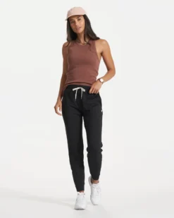 Sunrise High Neck Tank | Hazelnut -Vuori Clothing Store VW1012HZN SP23 W ECOMM TOPS FULL 0343 1x1 e127c293 1ac7 44f4 85ef 6c70dad72db5