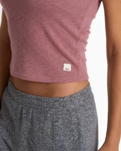 Sunrise Crop Tank | Marsala 11 Sunrise Crop Tank | Marsala -Vuori Clothing Store VW1013MAR SP23 W ECOMM TOPS FULL 1239 1x1 22fc7f15 a37a 427b bd50 b7b0c3ee098f