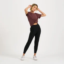 Feather Tee | Fig -Vuori Clothing Store VW1015FIG 4 3cda0c66 43b8 4ec2 a9ad 89cf945cf1f6