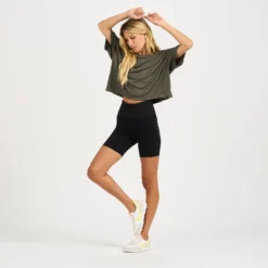 Cove Tee | Oregano -Vuori Clothing Store VW1017ORE 5 52fbc237 8db5 413d bf40 ad58ab8ed532