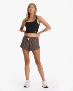 Daily Crop | Black 8 Daily Crop | Black -Vuori Clothing Store VW1027BLK 07035 64a76f80 7d97 4be2 9c3e 0981110b88ca