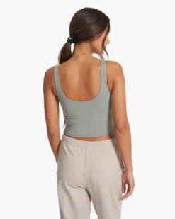 Daily Crop | Stormy -Vuori Clothing Store VW1027STY SP23 W ECOMM TOPS TOP 3434 1x1 376f3acf 94cf 4e59 9a52 d574e629da49