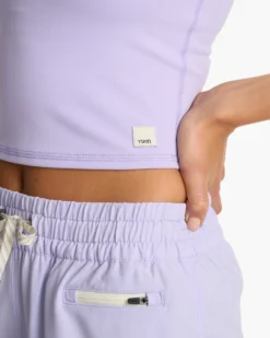 Daily Crop | Zinnia -Vuori Clothing Store VW1027ZIN FA23 M ECOMM TOPS DETAIL 2