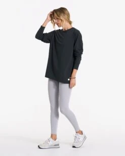Long-Sleeve Feather Tee | Washed Black -Vuori Clothing Store VW1028WBL 02074