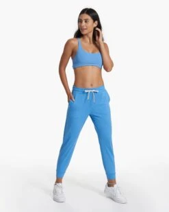 Yosemite Bra | Baltic -Vuori Clothing Store VW104BAL SP23 W ECOMM SPORTSBRAS 2128 DETAIL 1x1 d5cc05b5 b4e8 46c4 8495 3289cb4ebfaa