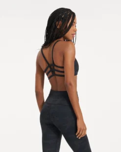 Yosemite Bra | Black Camo 6 Yosemite Bra | Black Camo -Vuori Clothing Store VW104BCM 5