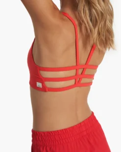 Yosemite Bra | Vermillion 6 Yosemite Bra | Vermillion -Vuori Clothing Store VW104VER SP23 W ECOMM SPORTSBRAS DETAIL 0940 1x1 7ecfdaa9 e7eb 4a69 bdee f601cd42278a