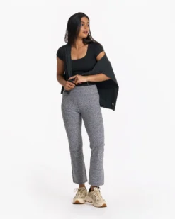 Short Sleeve Halo Crop | Black Heather -Vuori Clothing Store VW1062HBK 3172