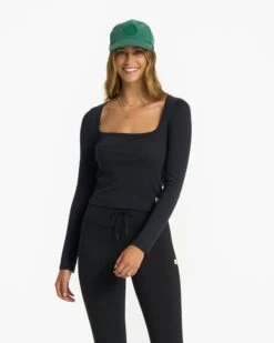 Long-Sleeve Sunrise Square Neck | Black