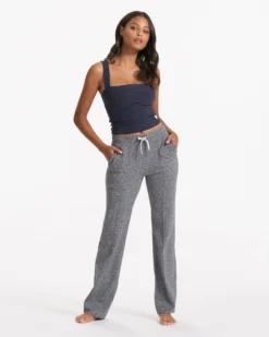 Elevation Square Neck Tank | Midnight Heather -Vuori Clothing Store VW1080HMD SP23 W ECOMM TOPS DETAIL 1760 1x1 74d14a41 cf11 423d 932e c094c32f5157