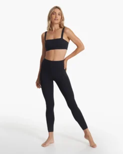 Evolve Square Neck Bra | Black -Vuori Clothing Store VW1081BLK SP23 W ECOMM SPORTSBRAS TOPS 0220 1x1 c491ca2e 9099 4501 8a79 8f2b1e60a6b3