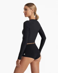 Long Sleeve Dune Crew | Black -Vuori Clothing Store VW1082BLK SP23 W ECOMM WATERTOPS 3803 TOP 1x1 0bce4be0 6e67 4cdf aeea e27c5694b016