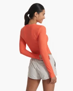 Long Sleeve Dune Crew | Light Papaya 6 Long Sleeve Dune Crew | Light Papaya -Vuori Clothing Store VW1082LPP SP23 W ECOMM WATERTOPS 3724 FULL 1X1 f051395a b581 4d7b bfe2 2418fb43d2a0