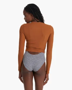 Long Sleeve Dune Crew | Turmeric -Vuori Clothing Store VW1082TUM SP23 W ECOMM WATERTOPS 1159 DETAIL 1x1 76c8336f 9e98 41ec bc98 2b387fb54dbf