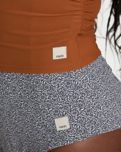 Long Sleeve Dune Crew | Turmeric -Vuori Clothing Store VW1082TUM SP23 W ECOMM WATER 20TOPS 1172 FULL 1X1 1a8e1386 982b 4dfe b44b 24bdeda6e1a8