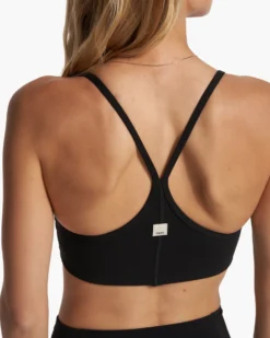 Vuori AllTheFeels™ Bra | Black 8 Vuori AllTheFeels™ Bra | Black -Vuori Clothing Store VW1099BLK FA23 M ECOMM sportsbras DETAIL 1