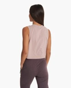 Feather Crop Tank | Umber -Vuori Clothing Store VW1119UMB SP23 W ECOMM TOPS TOP 1868 1x1 9fbdf27e dfaa 4d31 90eb d15450819118