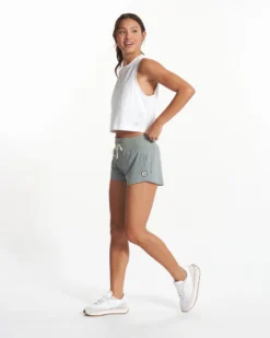 Feather Crop Tank | White 5 Feather Crop Tank | White -Vuori Clothing Store VW1119WHT FA23 W ECOMM TOPS FULL ALT 13