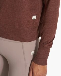 Daydream Crew | Mulberry Heather -Vuori Clothing Store VW133HMU FA23 M ECOMM TOPS DETAIL 2