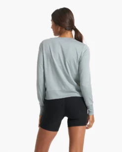 Daydream Crew | Stormy Heather -Vuori Clothing Store VW133HSR SP23 W ECOMM TOPS FULL 03296 1X1 a11768a5 de22 4f7a 8535 52bdbd2a38d1