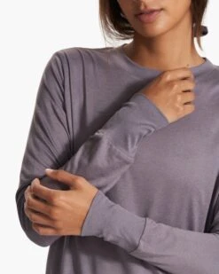 Daydream Crew | Sawyer Heather -Vuori Clothing Store VW133HSW FA23 M ECOMM TOPS DETAIL 2