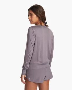 Daydream Crew | Sawyer Heather -Vuori Clothing Store VW133HSW FA23 W ECOMM TOPS BACK TOPS 8