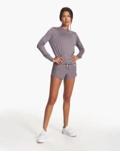 Daydream Crew | Sawyer Heather -Vuori Clothing Store VW133HSW FA23 W ECOMM TOPS FULL ALT 7