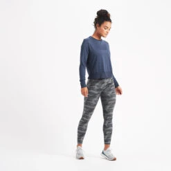 Daydream Crew | Ink Heather -Vuori Clothing Store VW133INK 4